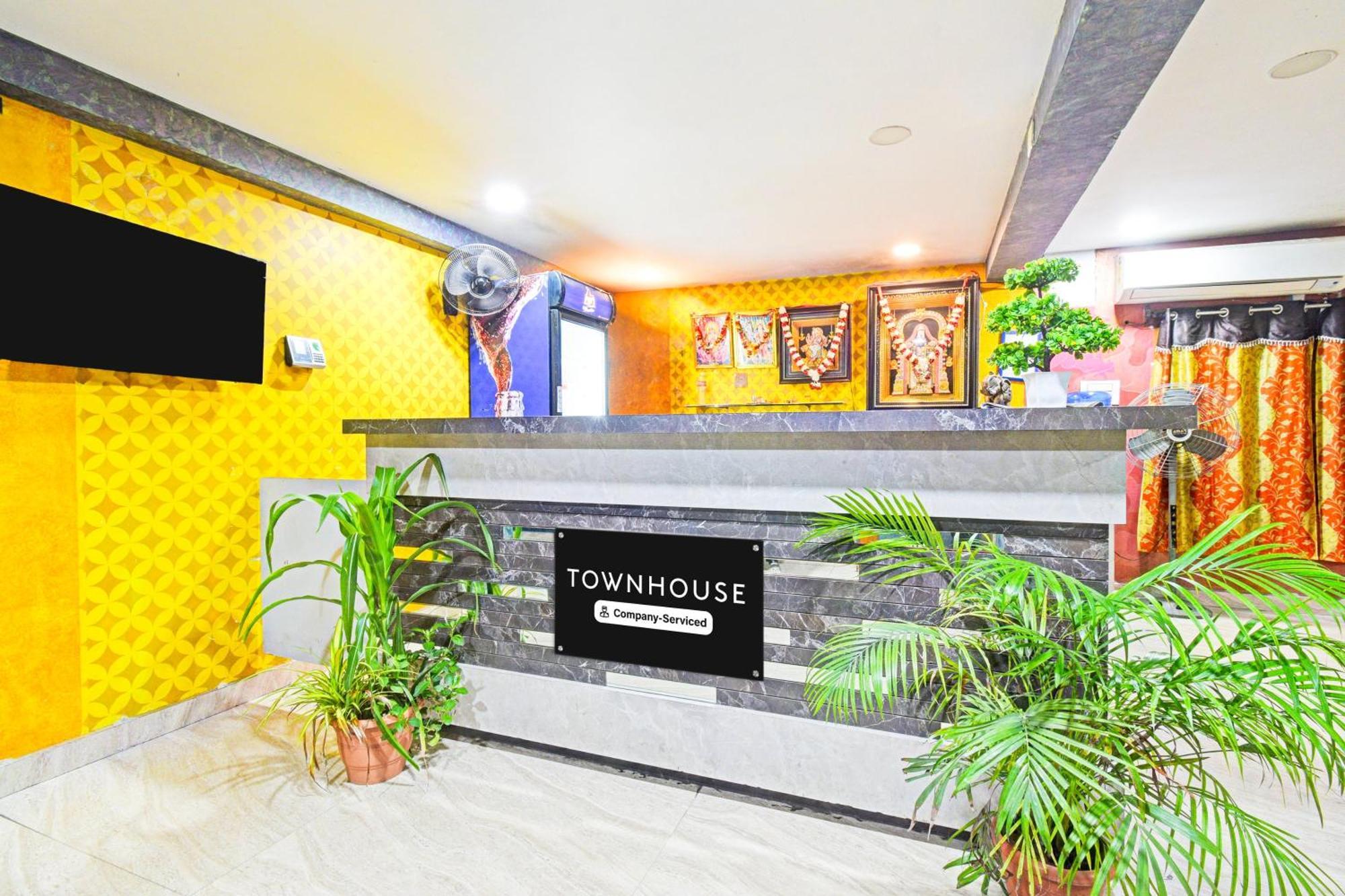 Super Townhouse Mancherial Mancherāl المظهر الخارجي الصورة
