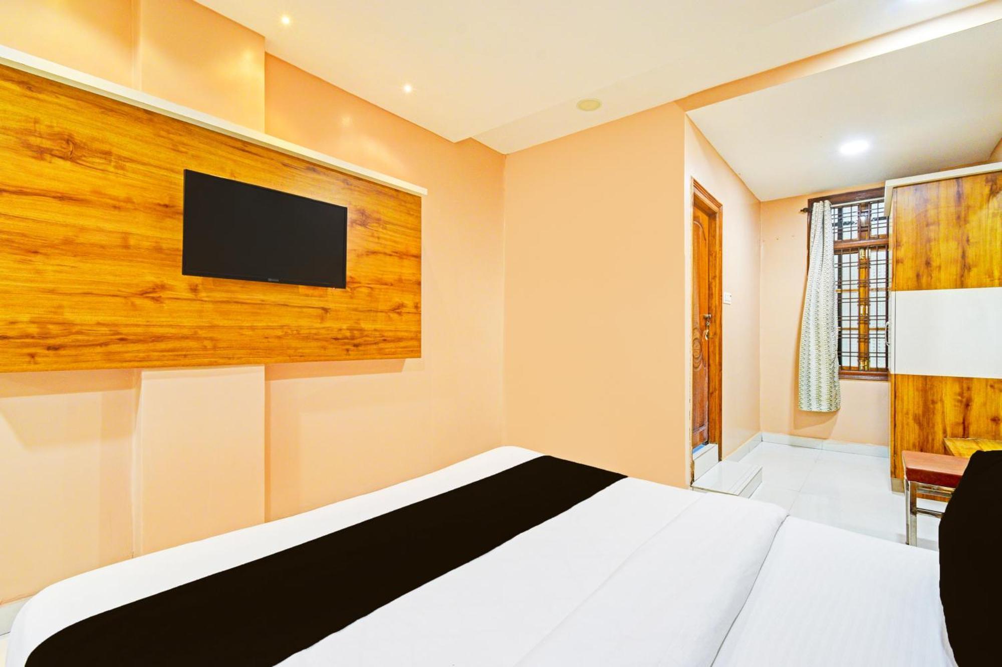 Super Townhouse Mancherial Mancherāl المظهر الخارجي الصورة