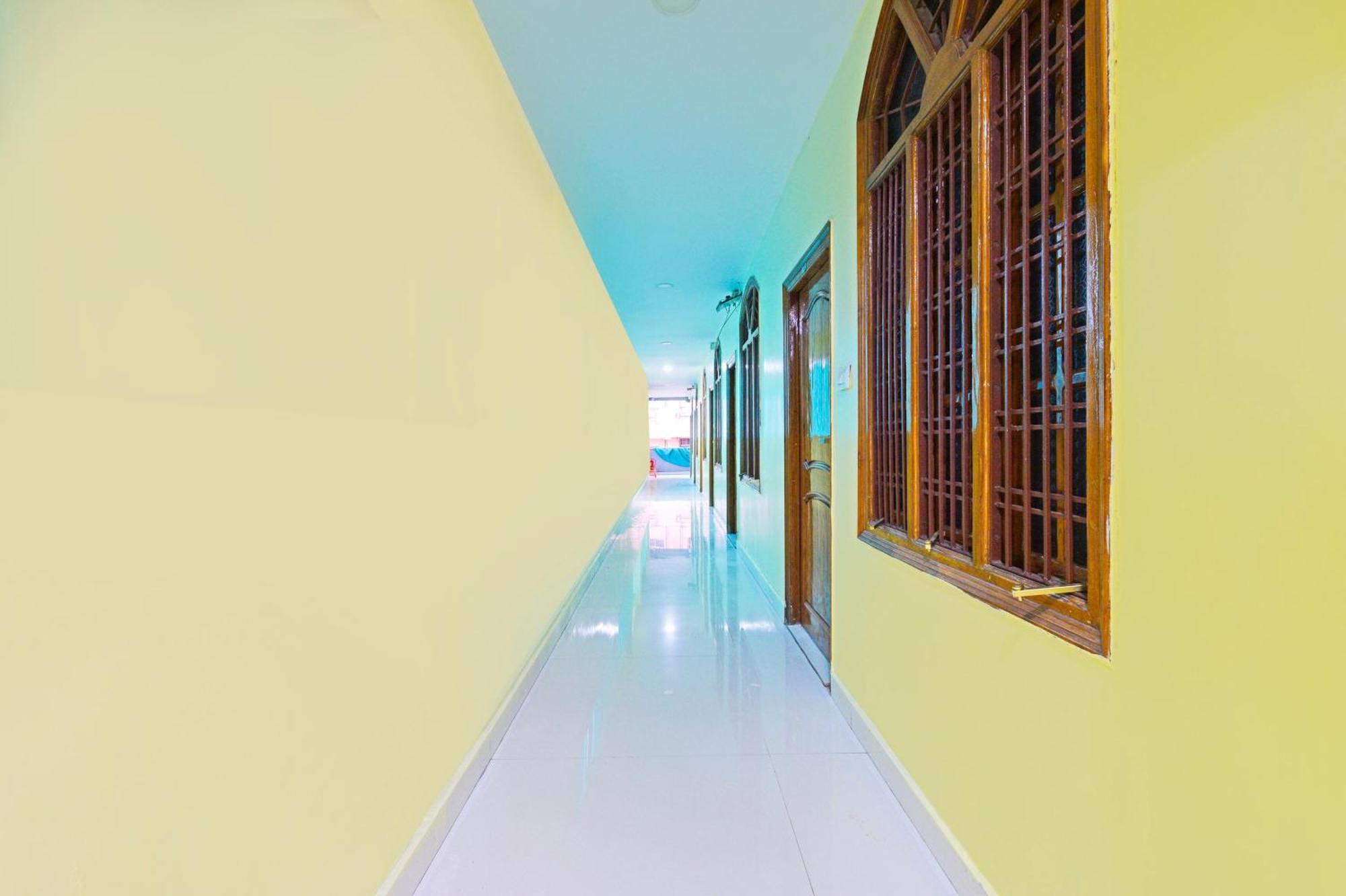 Super Townhouse Mancherial Mancherāl المظهر الخارجي الصورة