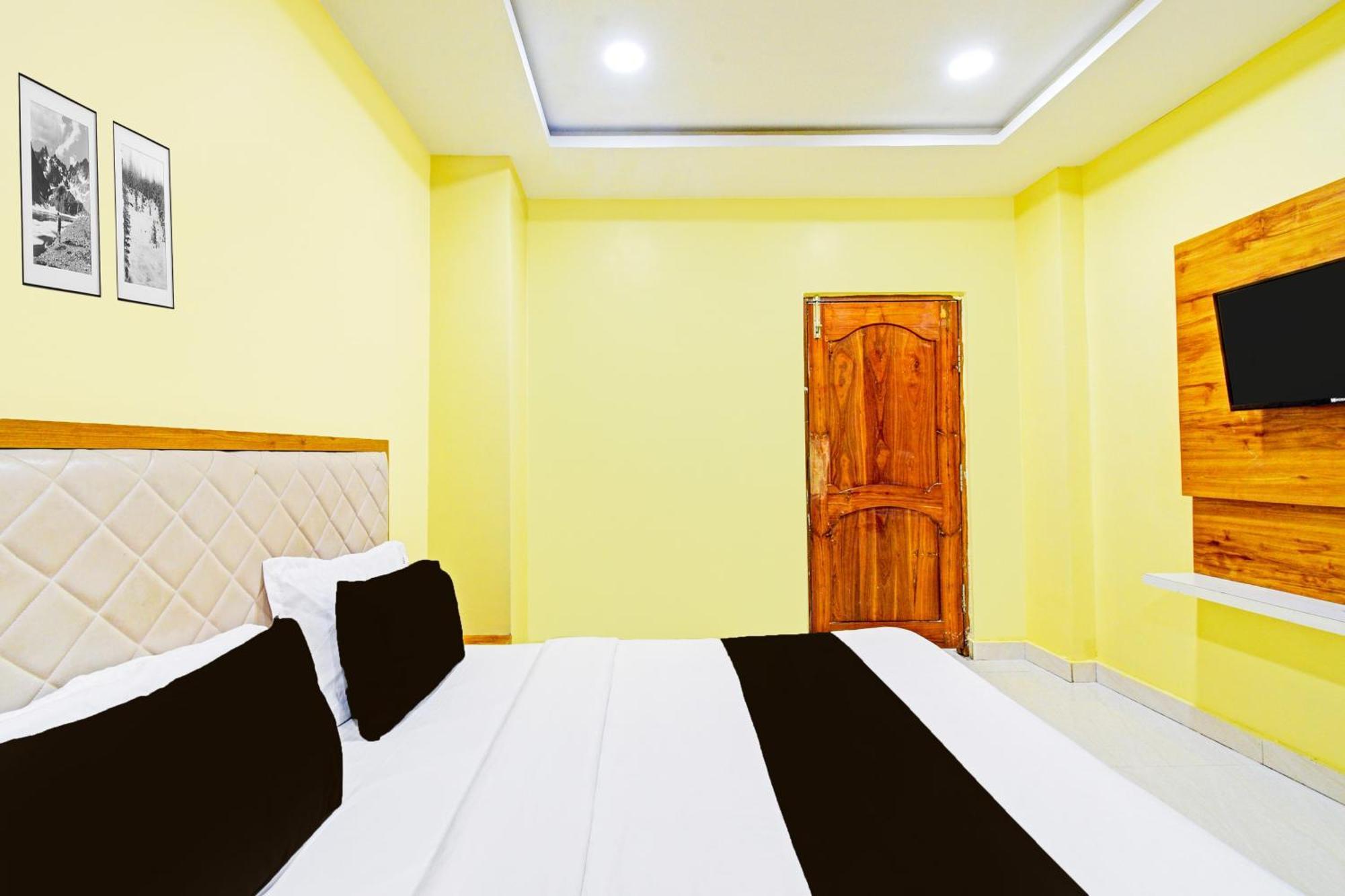 Super Townhouse Mancherial Mancherāl المظهر الخارجي الصورة